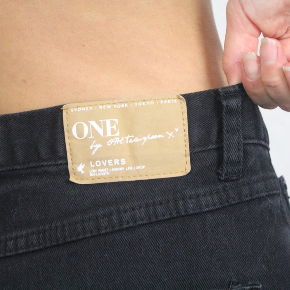 One Teaspoon Lovers Shorts